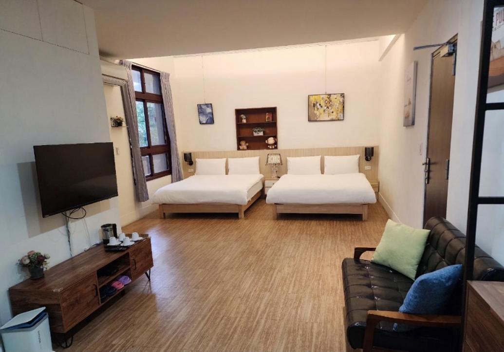 טאינאן 藏風民宿the Wind Guesthouse 2022 חדר תמונה